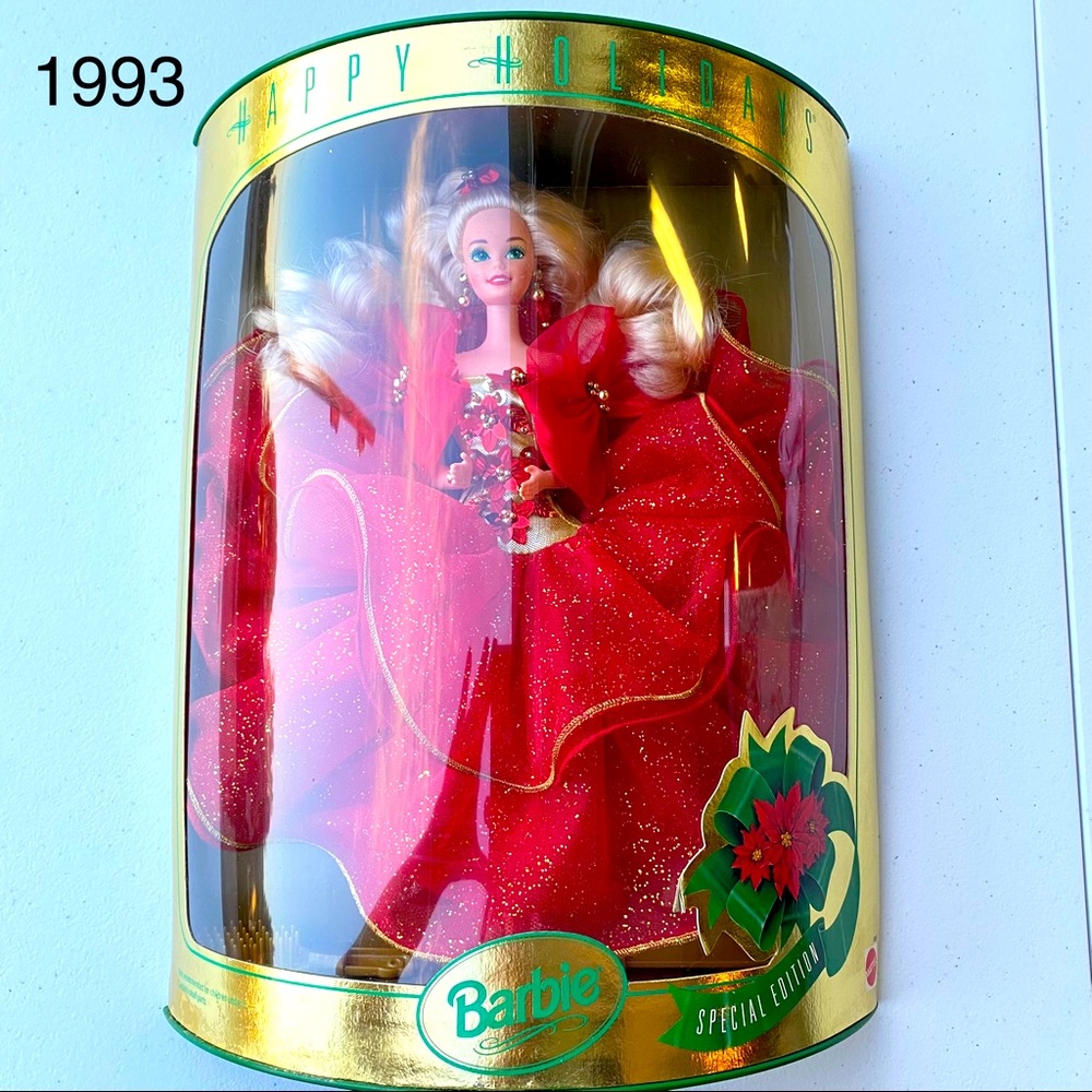 Unopened 1993 Holiday Barbie ❤️ Perfect Christmas Gift!